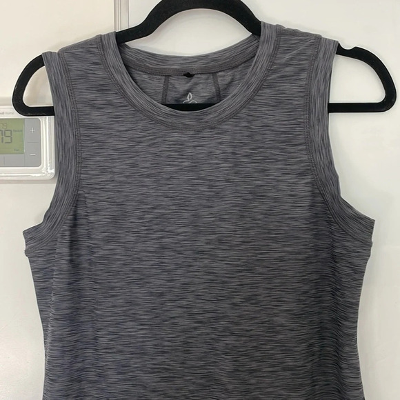 Prana Vertex Dress in Gray Graphite Athleisure Dress Sz Medium - Picture 3 of 10